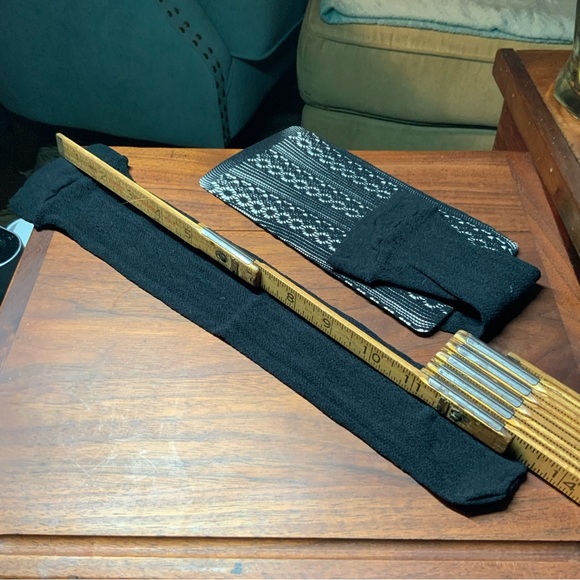 Hollowed out fishnet style knee or over the knee black fashion knee sock… - Picture 11 of 15